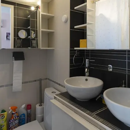 شقة Les Estivales- 9h- Studio Charme- 4 Pers *