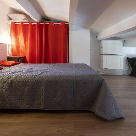 Les Estivales- 9h- Studio Charme- 4 Pers *